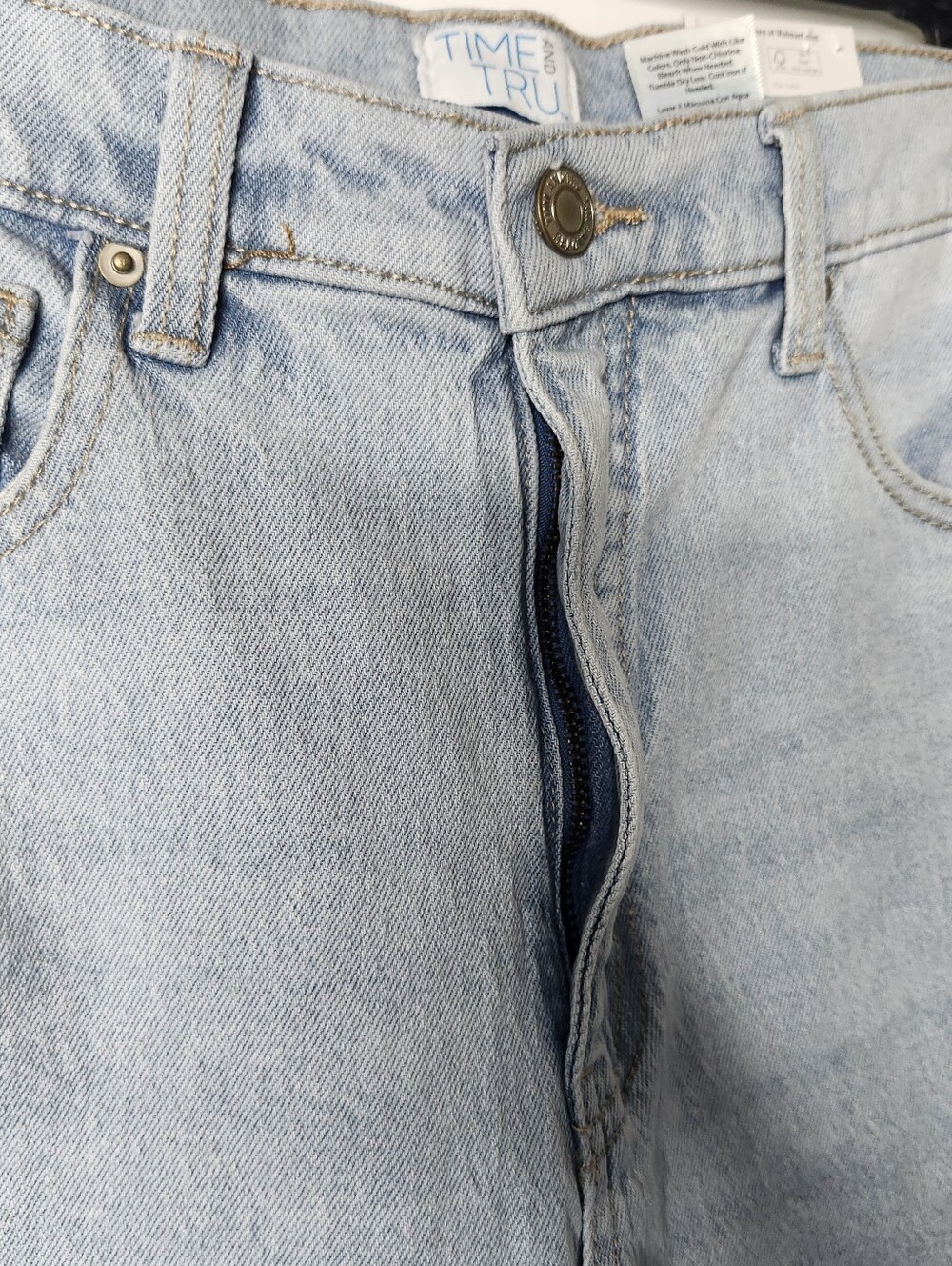 Light Wash High Rise Barrel Jeans - Picture 6 of 13